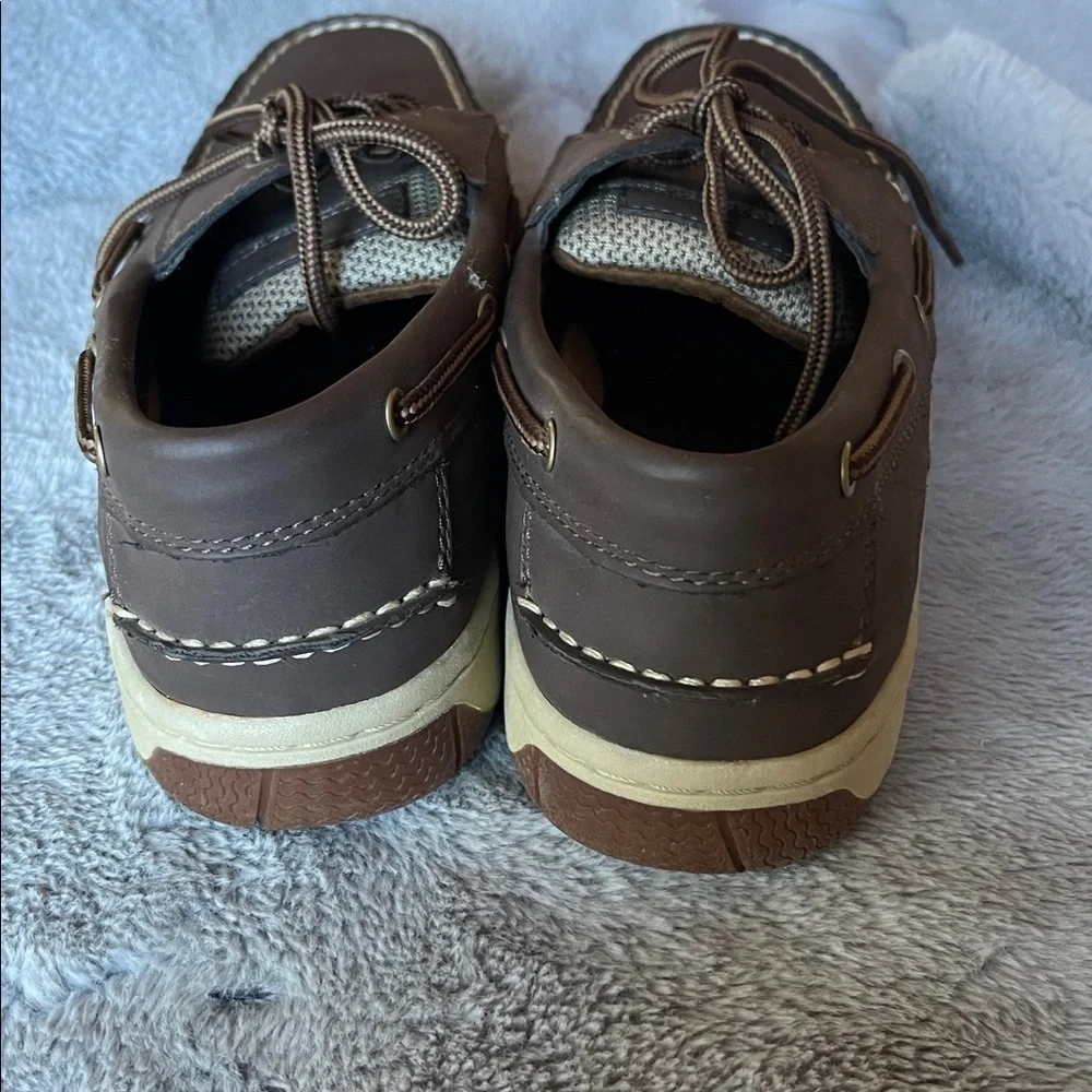 Boat shoes by St johns Bay